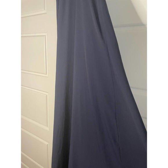Lulu’s Beauty and Grace Keyhole Maxi in Navy - Picture 7 of 10